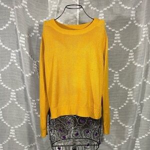 Mustard yellow pullover crewneck sweater by divided size L